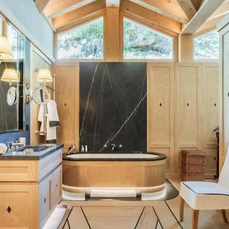 6br Spacious Chalet With Sauna