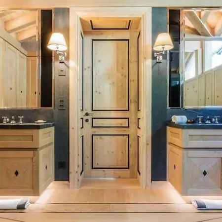 6br Spacious Chalet With Sauna فيلة *